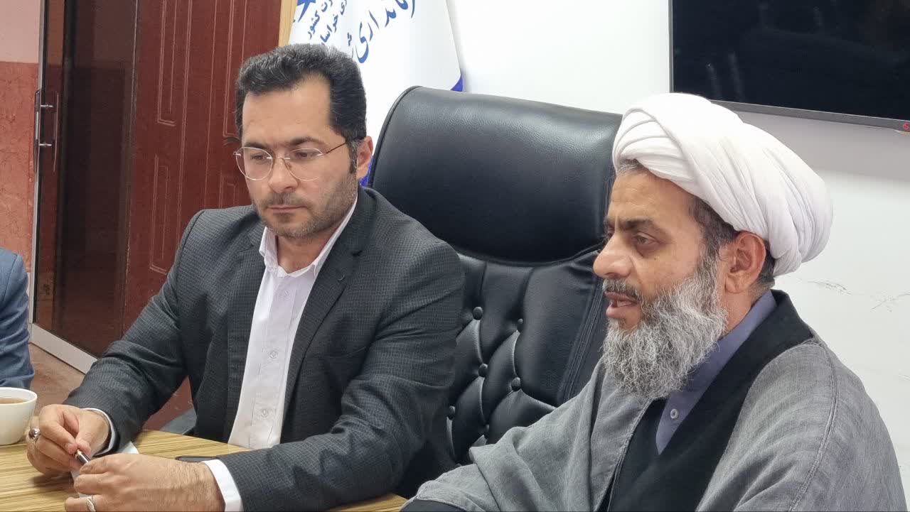 هم اینک؛ دیدار امام جمعه و اعضای ستاد اقامه نماز