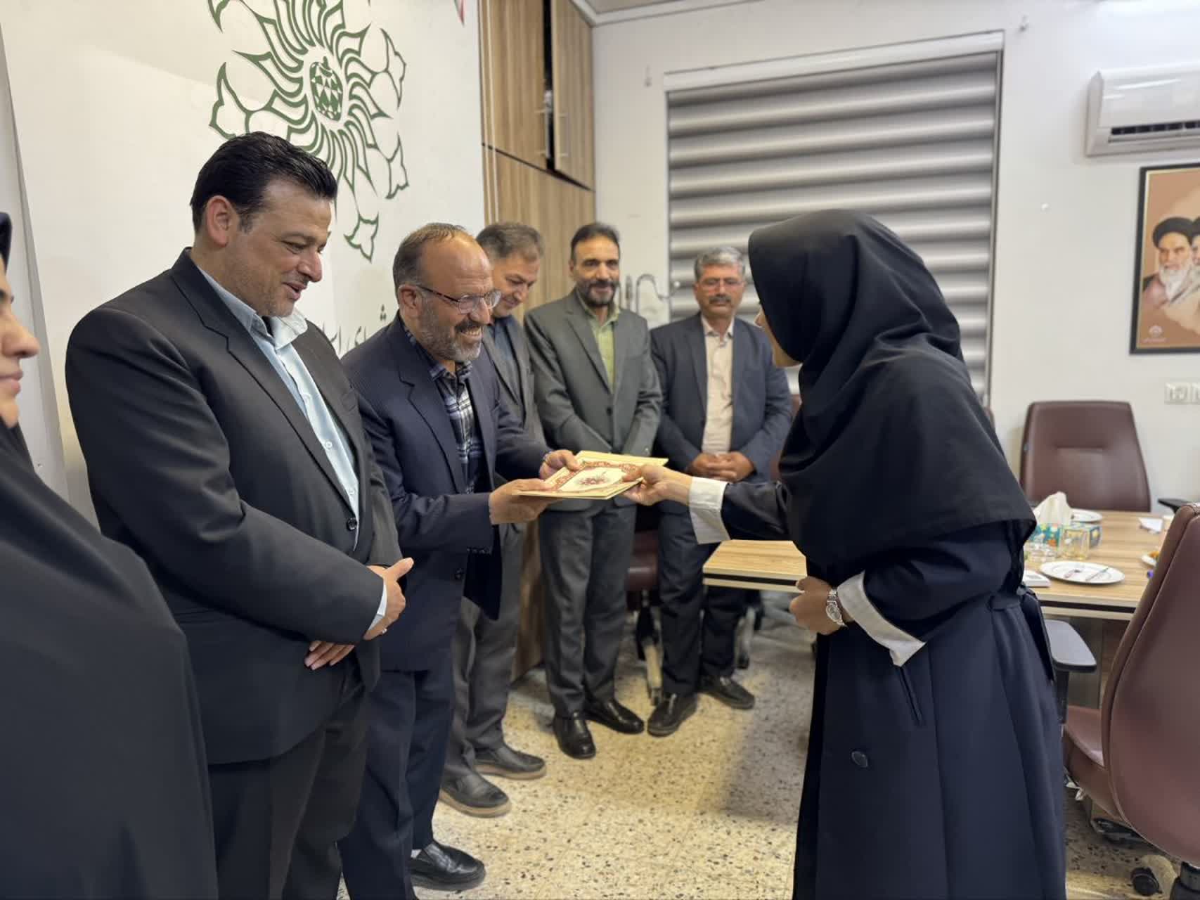 نشست خبری و مراسم تجلیل از خبرنگاران شهرستان فردوس در شهر باغستان