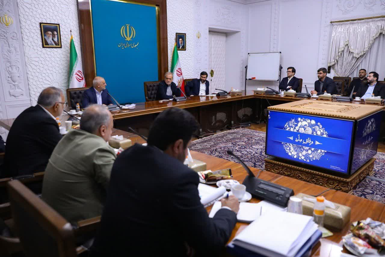 تأکید پزشکیان بر مدیریت تقاضای انرژی و اجرای سریع طرح‌های بهینه‌سازی در تهران