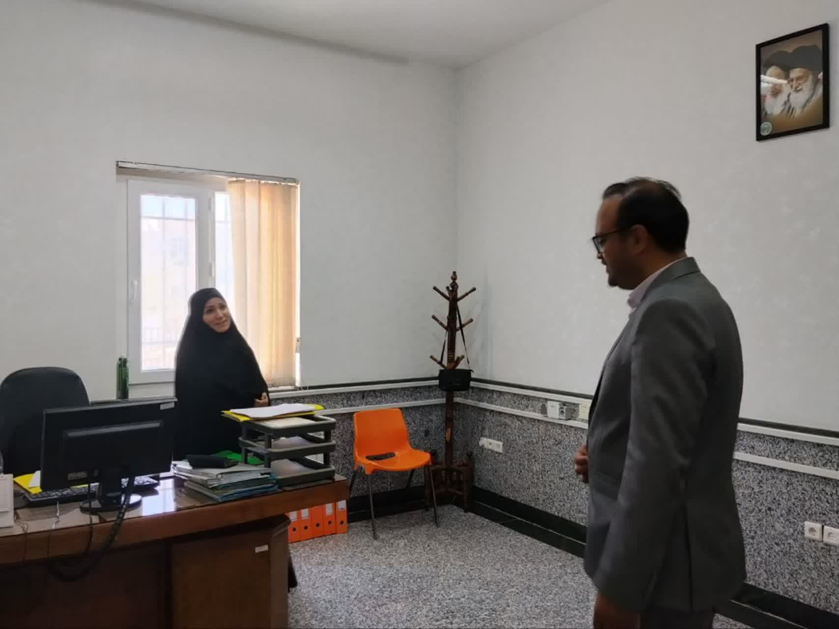 بازدید سرزده فرماندار سرایان از اداره منابع طبیعی