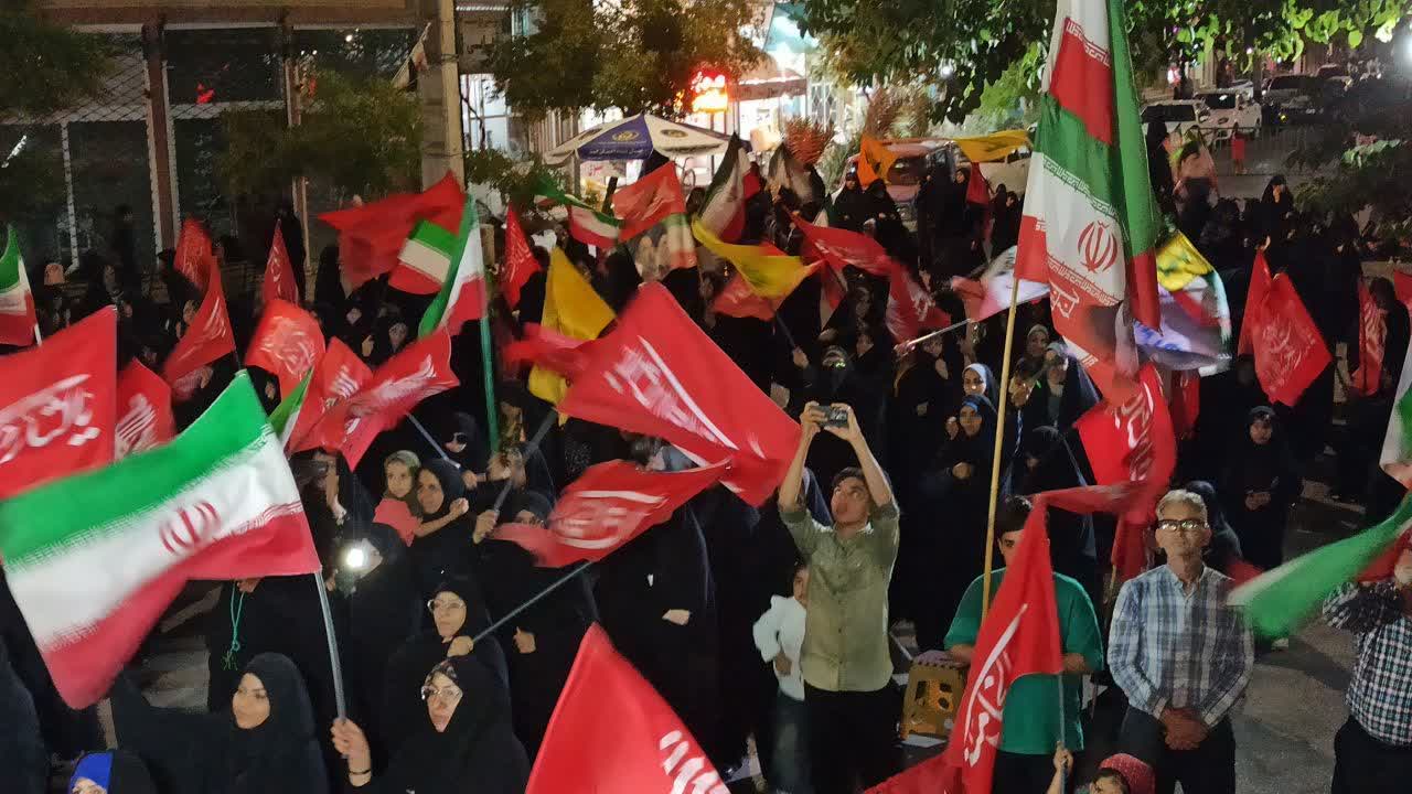 برگزاری ۲۰۰مین شب بعثت در میدان امام خمینی بشرویه
