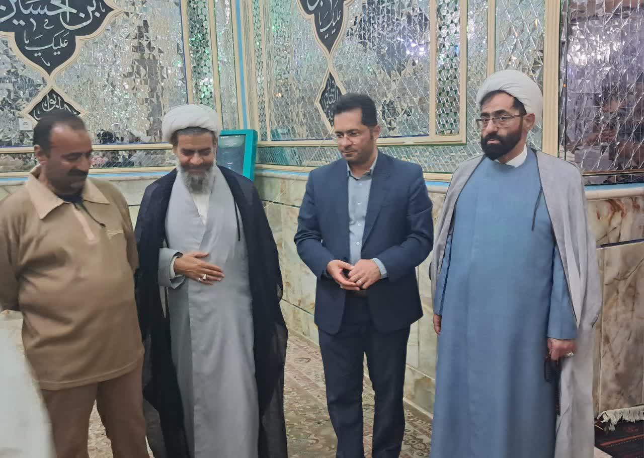حضور امام جمعه و فرماندار بشرویه در امامزاده دیهوک