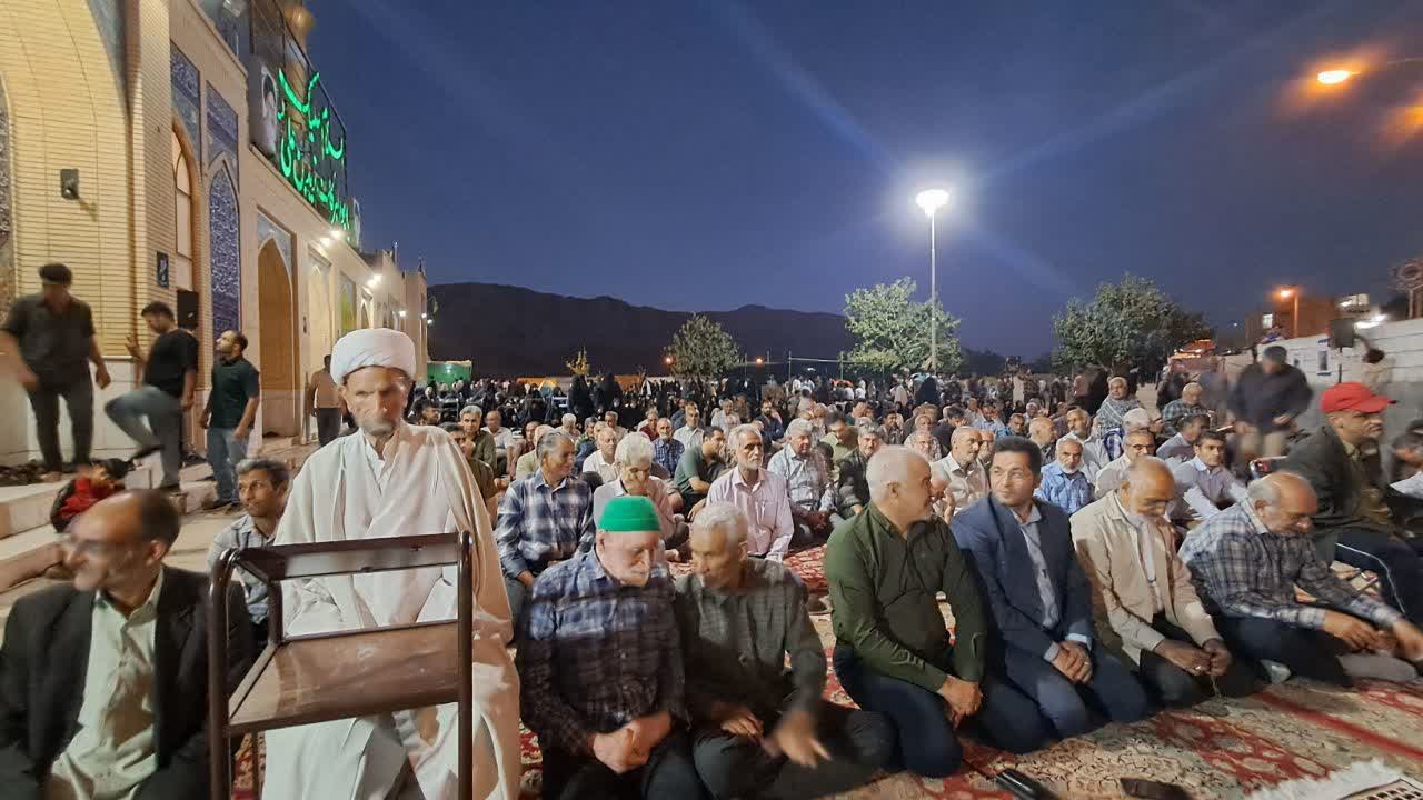 حضور امام جمعه و فرماندار بشرویه در امامزاده دیهوک