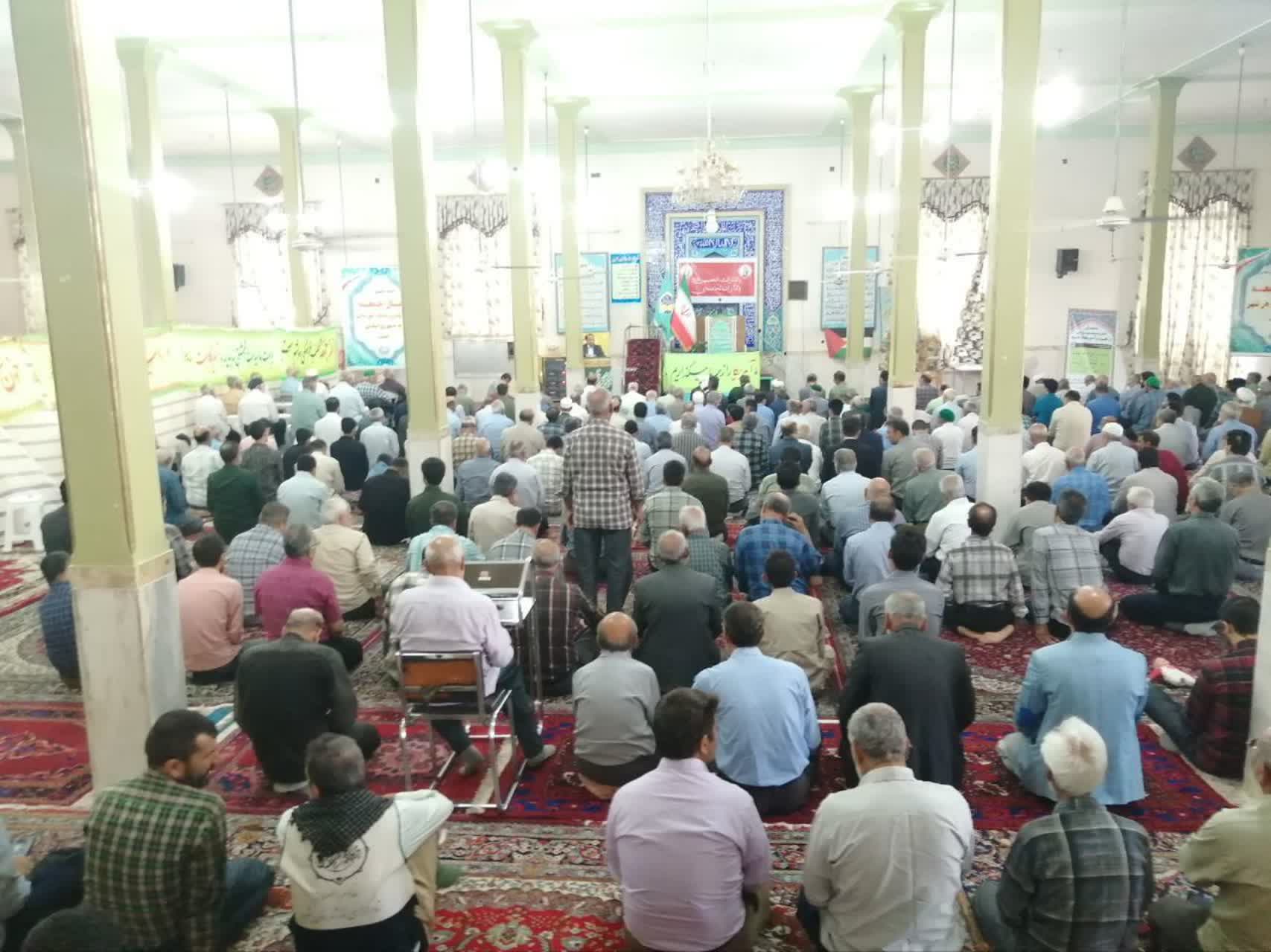 حضور فرماندار بشرویه در نماز جمعه