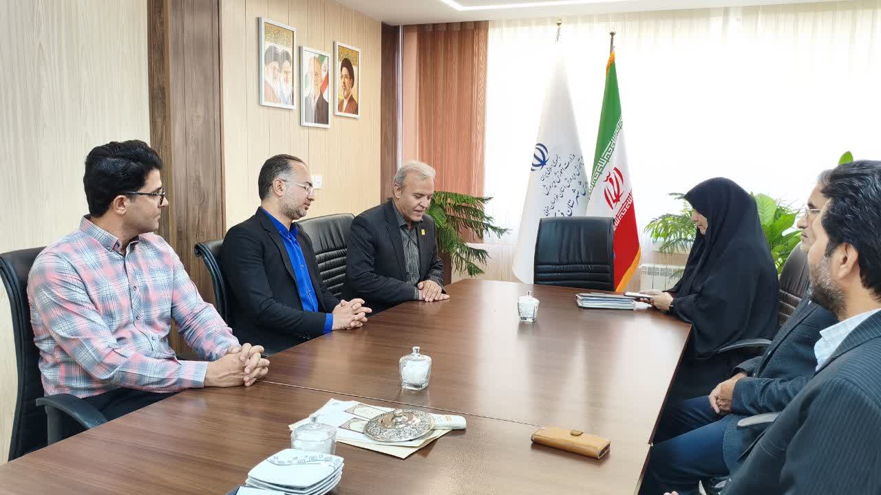 دیدار رئیس دانشگاه فرهنگیان خراسان جنوبی با مدیر آموزش و پرورش فردوس