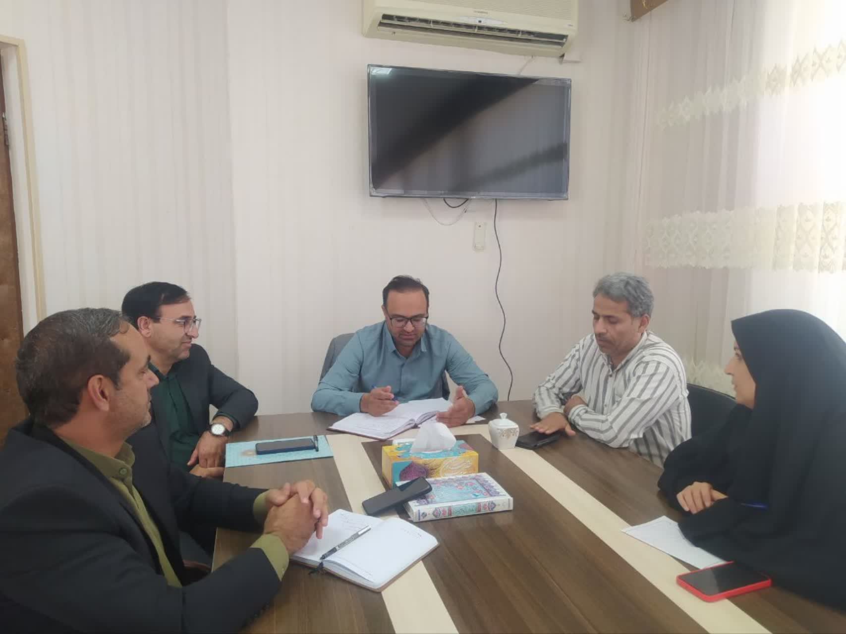 برگزاری جلسه فرماندار سرایان با معاونین و بخشداران