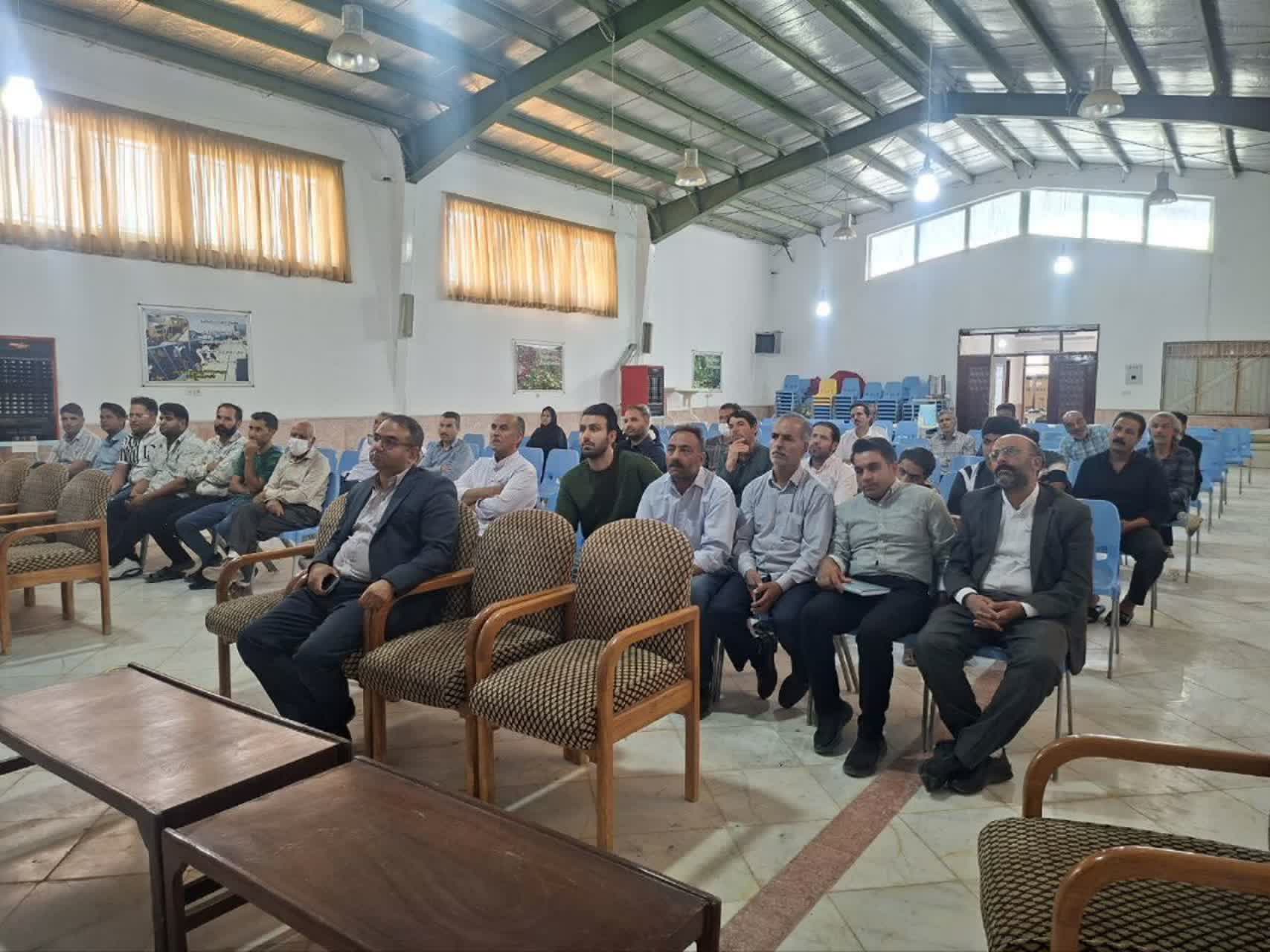 برگزاری جلسه آموزشی نانوایان فردوس با محوریت سامانه نانینو