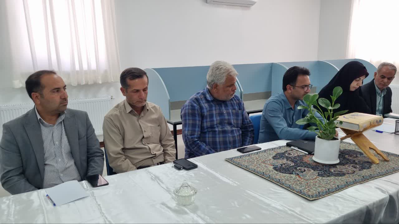 برگزاری جلسه انجمن کتابخانه‌های عمومی شهرستان بشرویه به ریاست فرماندار