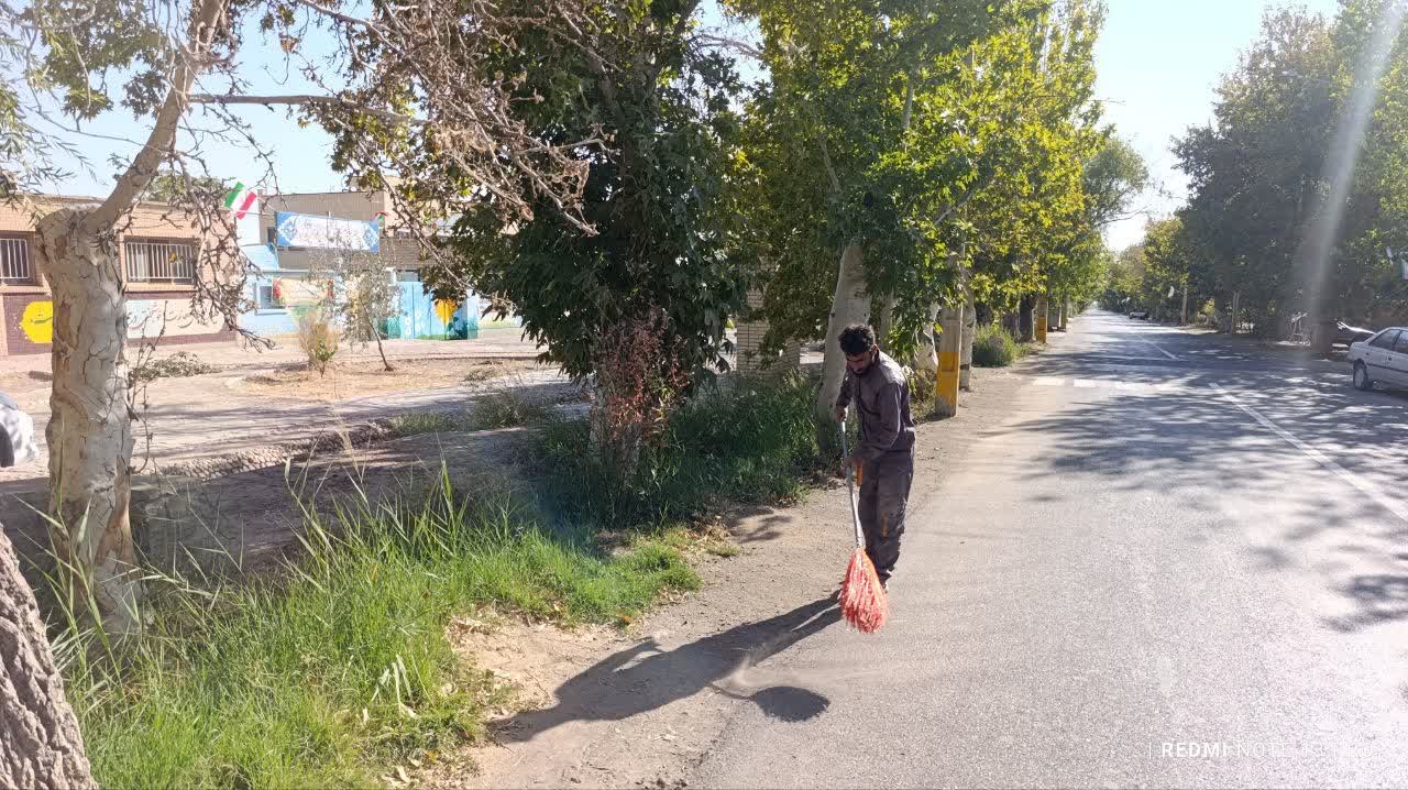آماده‌سازی ورودی مدارس باغستان برای آغاز سال تحصیلی