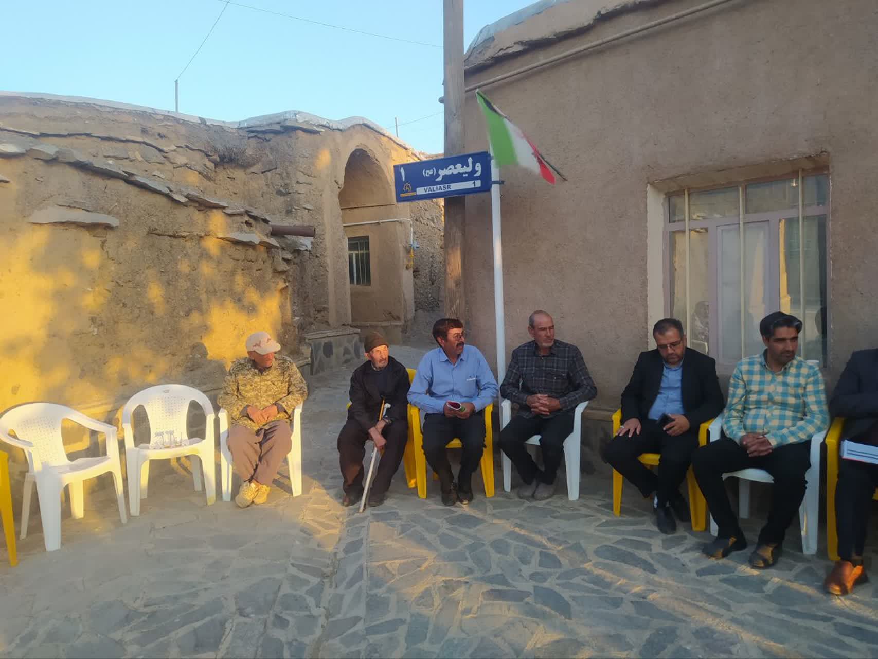 بازدید میدانی فرماندار و مسئولان سرایان از روستای دره پر و بررسی مشکلات