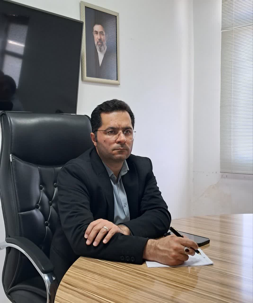دیدار و گفتگوی فرماندار بشرویه با جمعی از کشاورزان