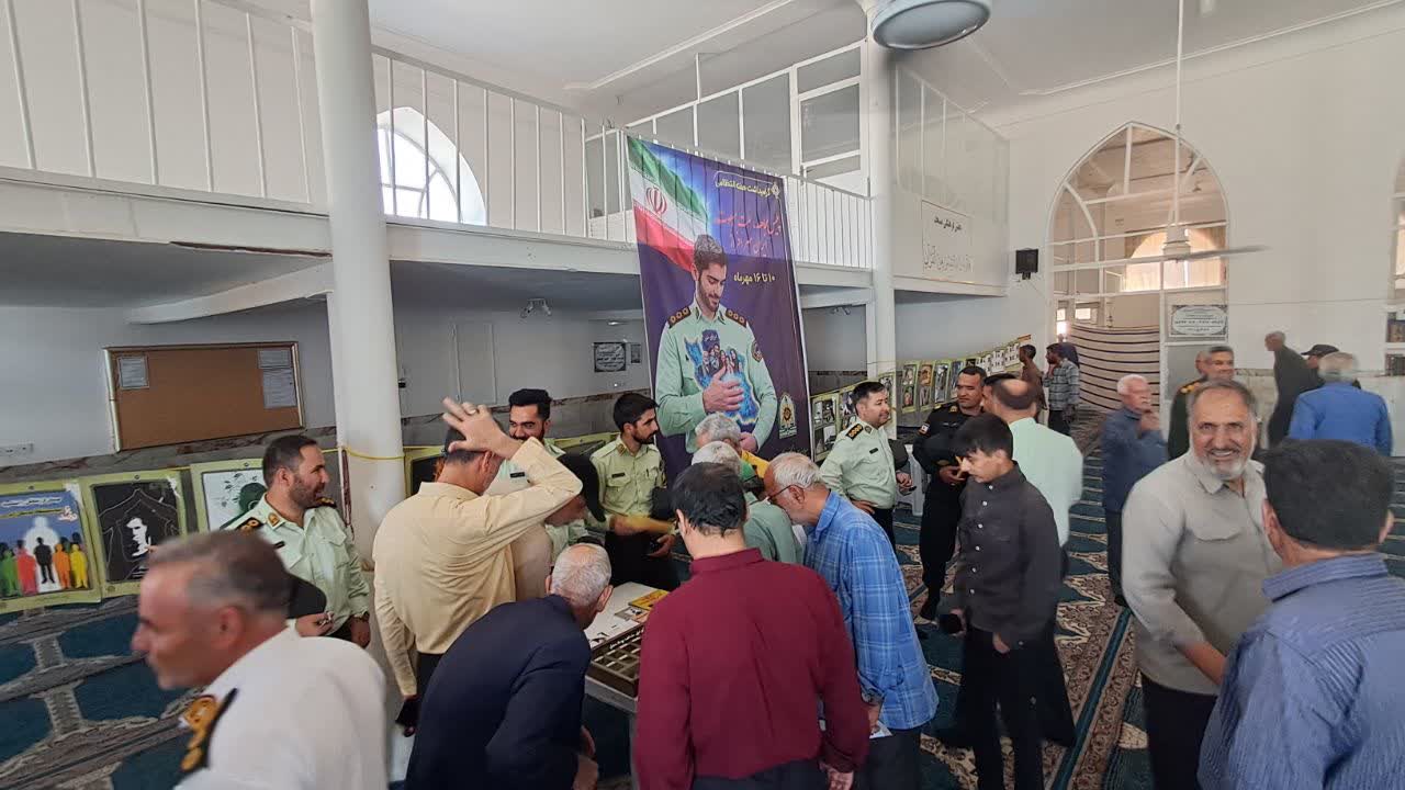 برپایی نمایشگاه آشنایی با مواد مخدر و پیشگیری از اعتیاد در مصلای نماز جمعه