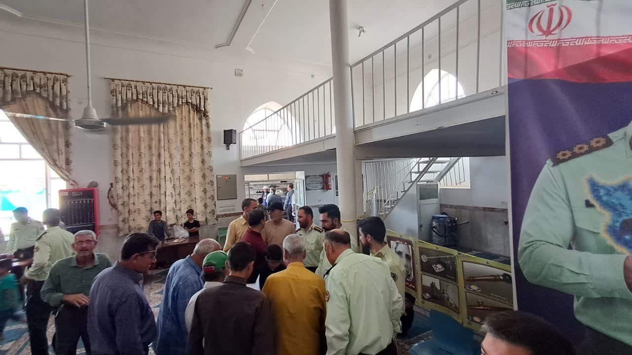 برپایی نمایشگاه آشنایی با مواد مخدر و پیشگیری از اعتیاد در مصلای نماز جمعه