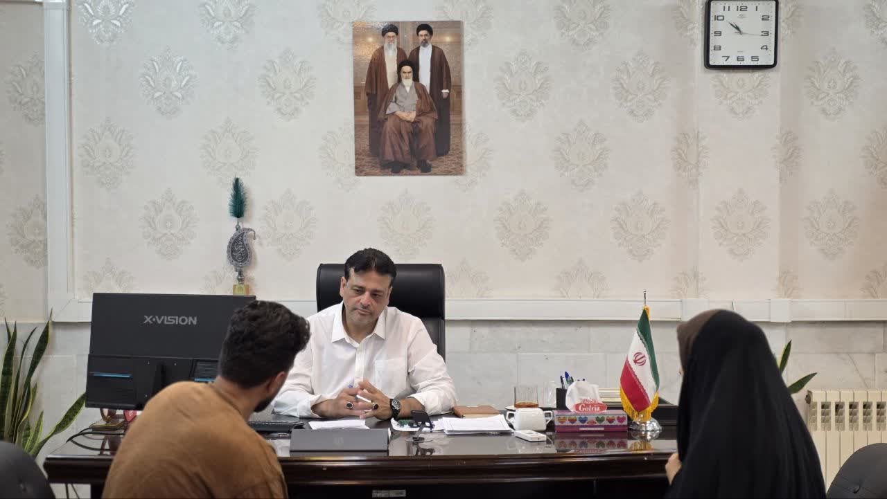 ملاقات مردمی فرماندار فردوس و بررسی مستقیم مشکلات شهروندان