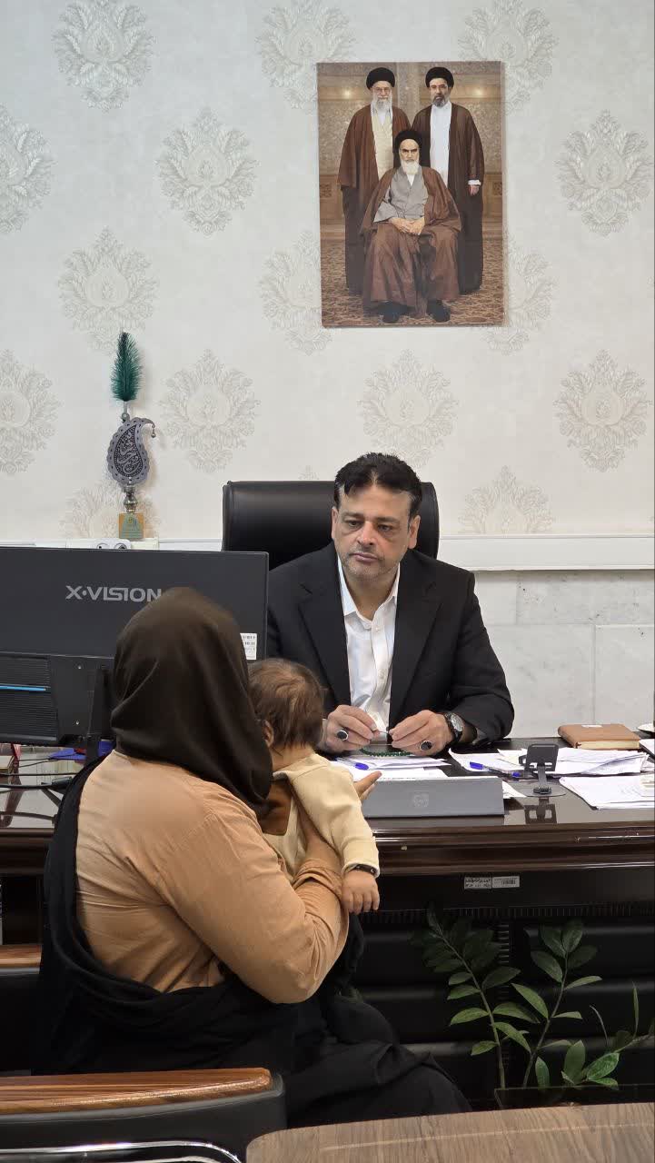 ملاقات مردمی فرماندار فردوس و بررسی مستقیم مشکلات شهروندان