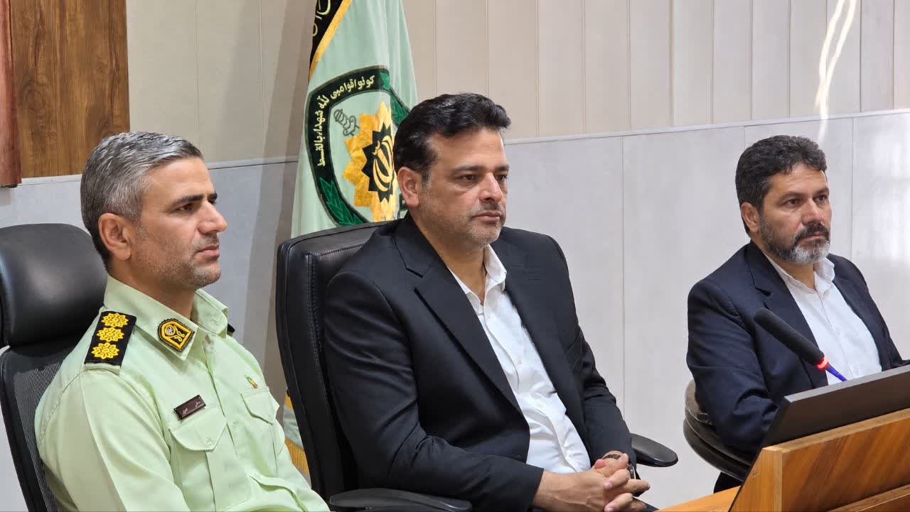 قدردانی فرماندار فردوس از تلاش‌های نیروی انتظامی در هفته فراجا