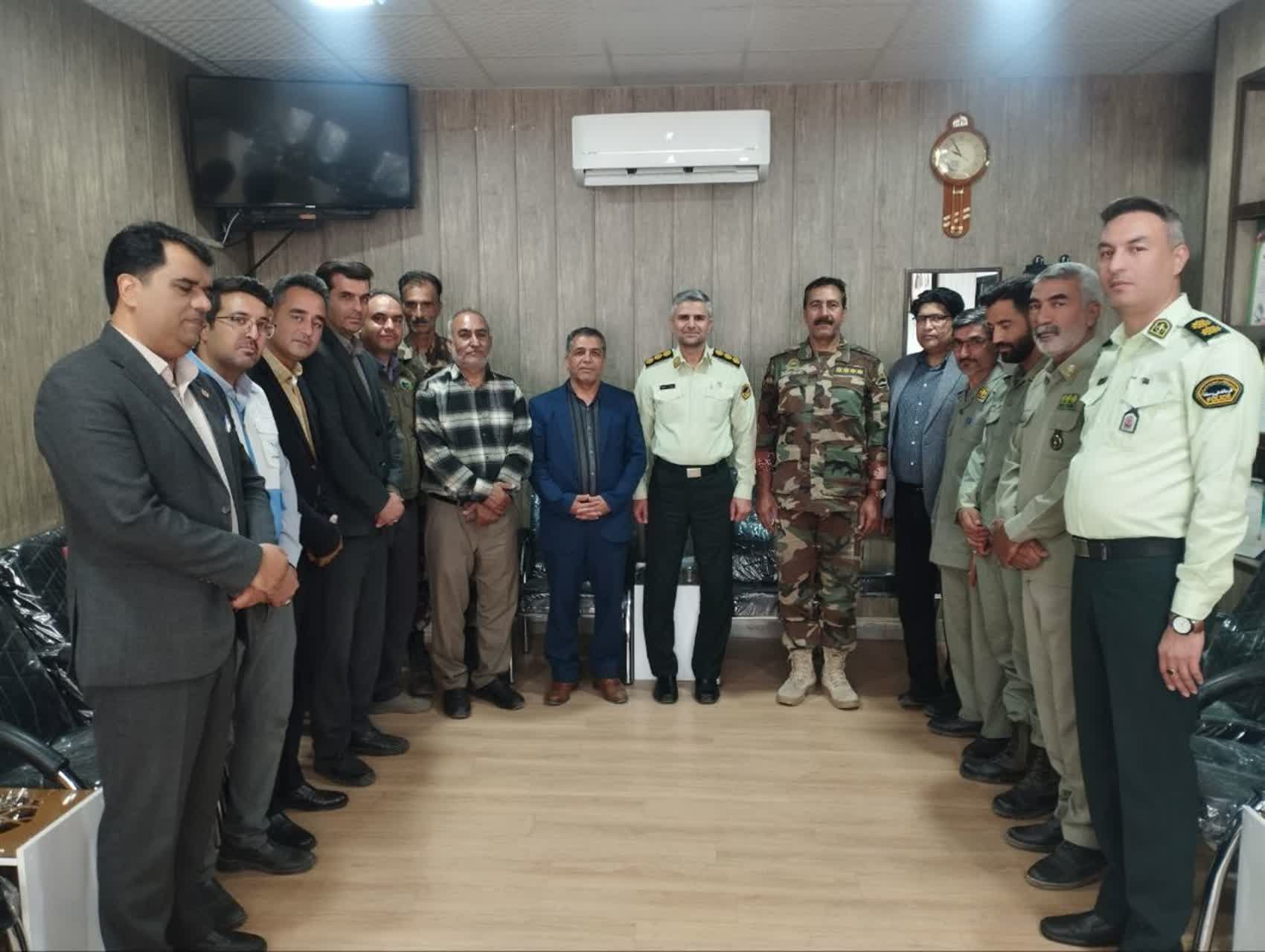 دیدار مدیر جهاد کشاورزی فردوس با فرمانده انتظامی در هفته نیروی انتظامی