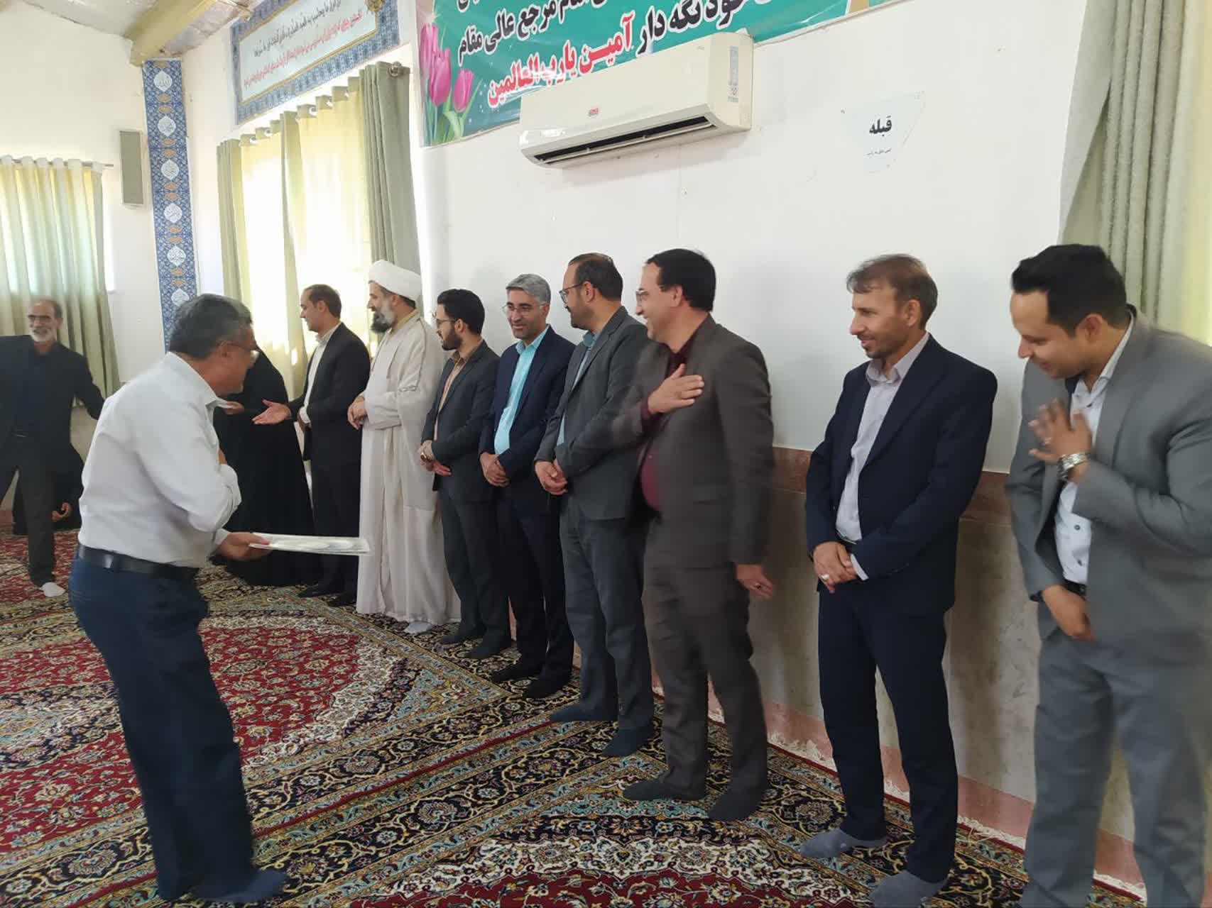 تجلیل از دهیاران شهرستان سرایان به مناسبت روز ملی روستا و عشایر