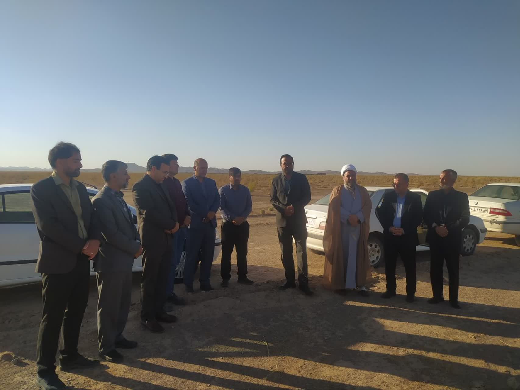بازدید فرماندار شهرستان سرایان از زمین شهرک حمل