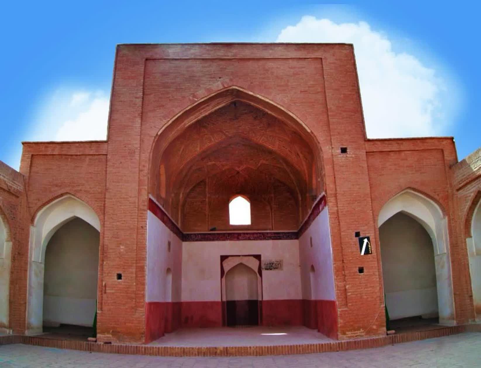 مسجد میان ده بشرویه با قدمتی بیش از 600سال